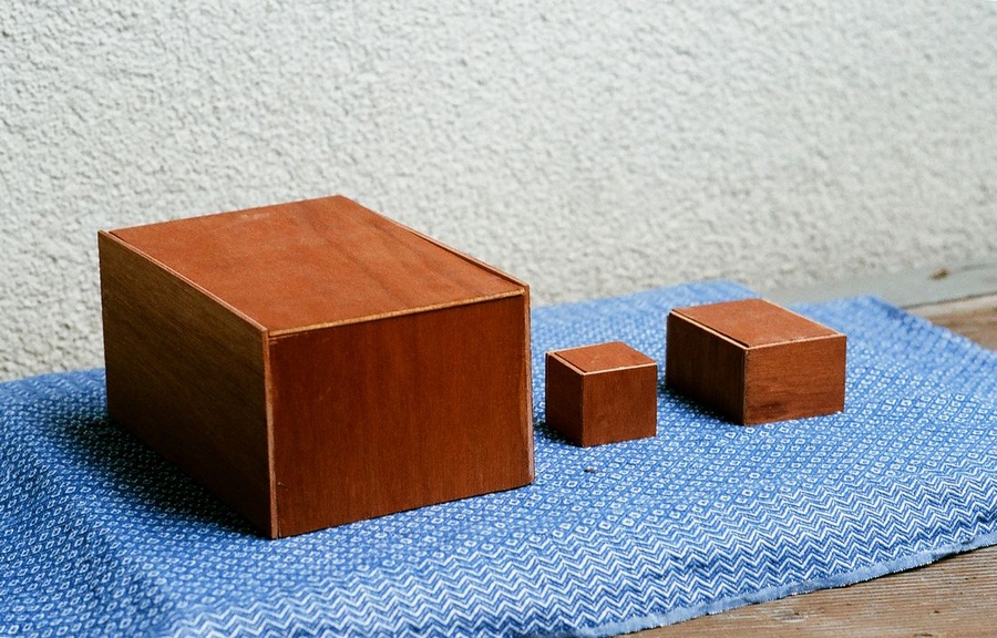 <p>2014<br />
Pillow Feet and<br />
Japanese Sweets</p>